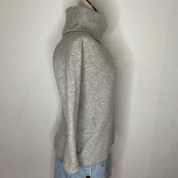 Wythe NY 100% Cashmere Gray Cowl Neck Sweater - Picture 2 of 12